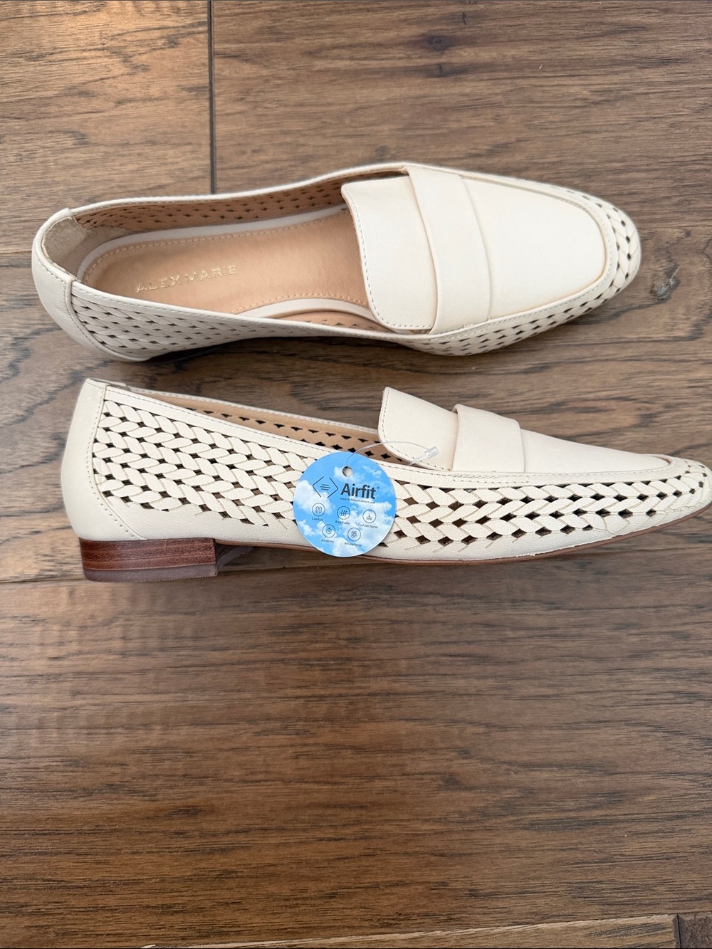 Alex Marie Arlias Ivory Laser Cut Perforated Leather Loafers Sz 8 - Picture 3 of 8